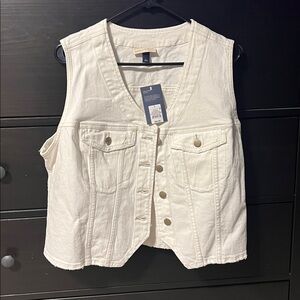 Universal Thread White Denim Vest
